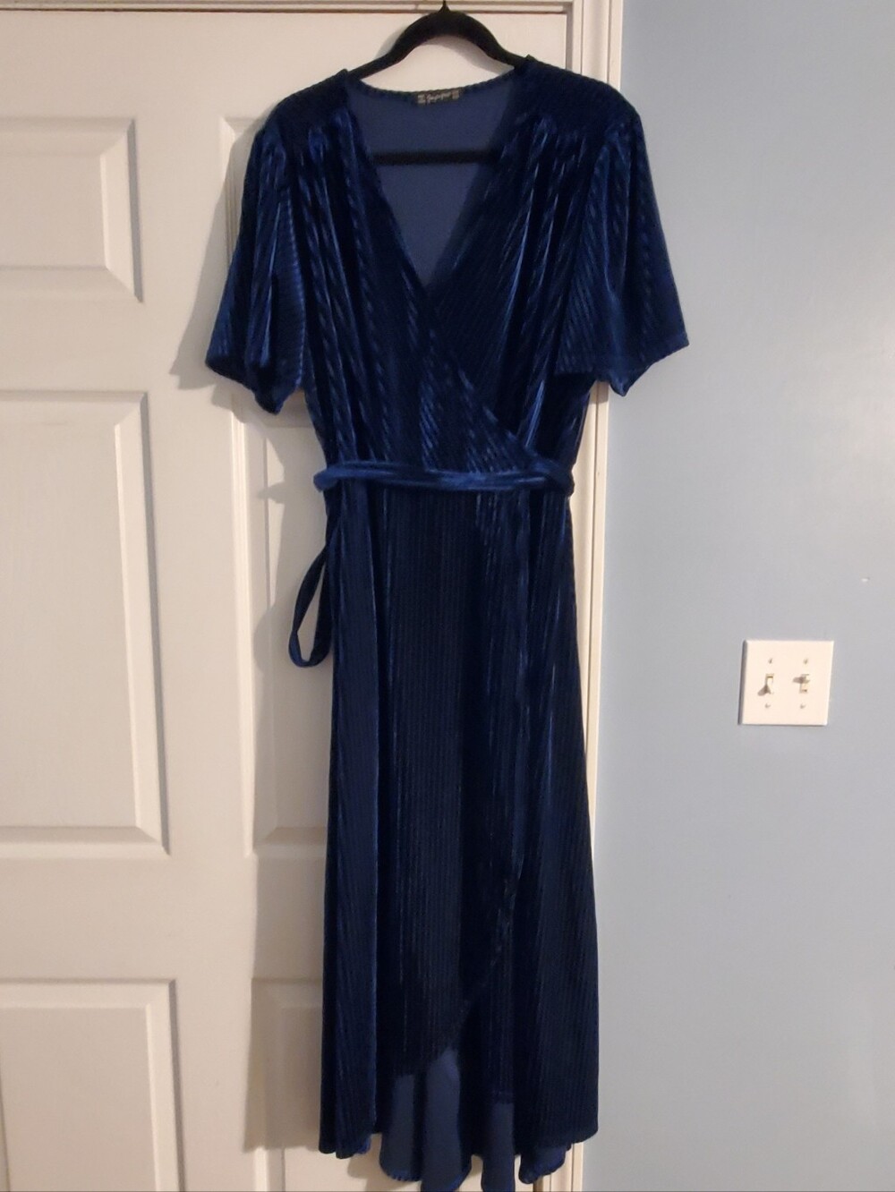 Simplee Plus Navy Jewel Tone Ribbed Wrap Ribbed Wrap Dress Size 2X